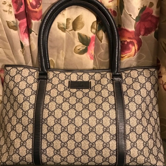 Authentic Gucci bag - Picture 1 of 7